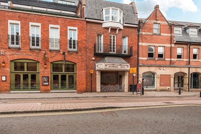 2 Bedroom Flat To Rent In Bartholomew Street, Newbury, RG14