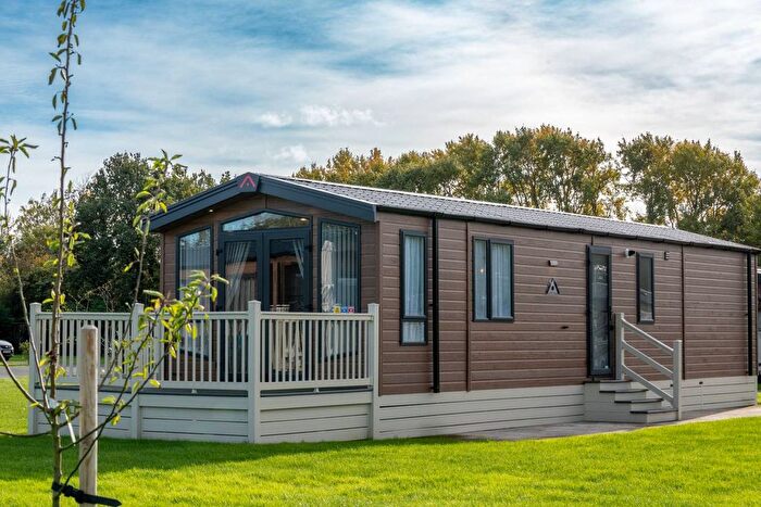 2 Bedroom Lodge For Sale In Sandholme Business, Sandholme Road, Gilberdyke, Brough, HU15