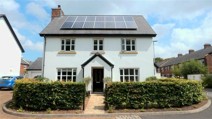 4 Bedroom Detached House To Rent In Millstream, Exeter, Devon, EX2