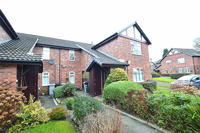 2 Bedroom Apartment For Sale In Nightingale Close, Wilmslow, Cheshire, SK9
