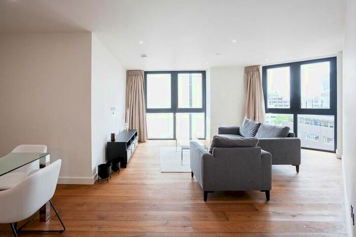 2 Bedroom Flat To Rent In Emery Way, London Dock, London, E1W