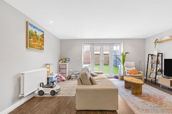 4 Bedroom Property To Rent In Birch Walk, Harlow, CM17