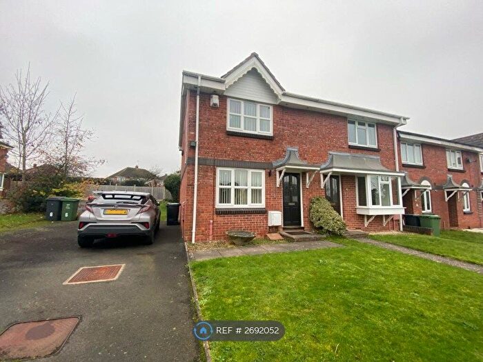 3 Bedroom Semi Detached House To Rent In Mallard Close, Redditch, B98