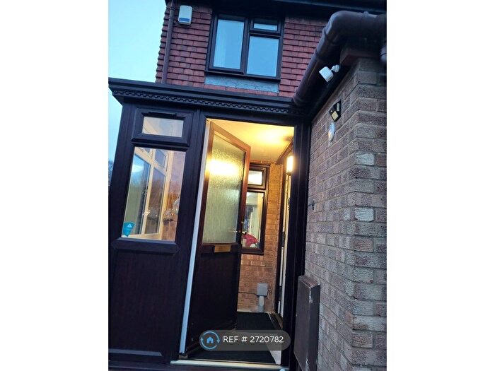 4 Bedroom Semi Detached House To Rent In The Laxey, Tovil, Maidstone, ME15