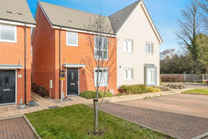 3 Bedroom Semi-Detached House For Sale In Velvet Close, Wymondham, Norfolk, NR18