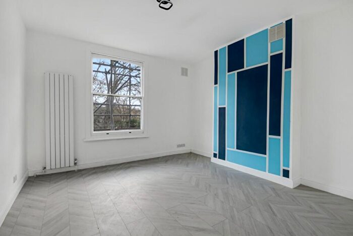 1 Bedroom Flat To Rent In Amhurst Road, London, N16