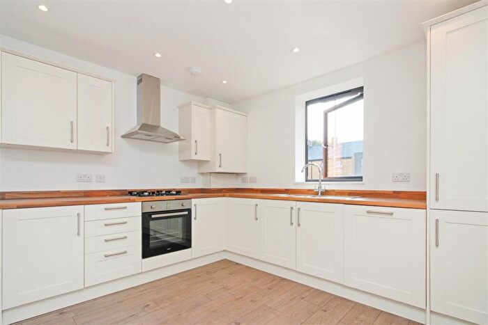 2 Bedroom Flat To Rent In Rosewood Heights, Dover, Kent, CT17