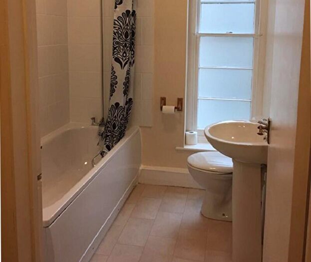 1 Bedroom Flat To Rent In King Street, Llandeilo, Carmarthenshire., SA19