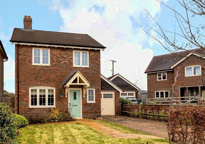 3 Bedroom Detached House To Rent In Stone Corner, Ropley, Alresford, Hampshire, SO24