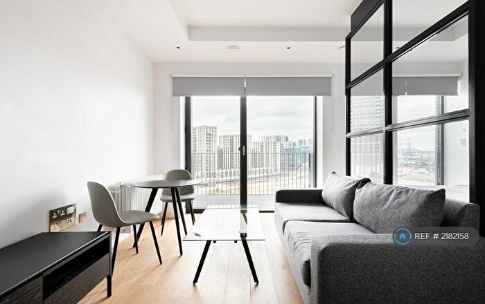 Studio To Rent In Echo House, London, E14