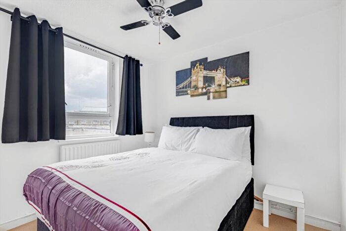 1 Bedroom Flat For Sale In Burr Close, London, E1W
