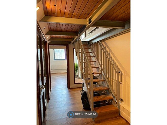 2 Bedroom Flat To Rent In Thurland Street, Nottingham, NG1