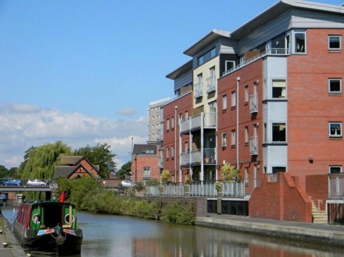 2 Bedroom Apartment To Rent In Shot Tower Close, CH1