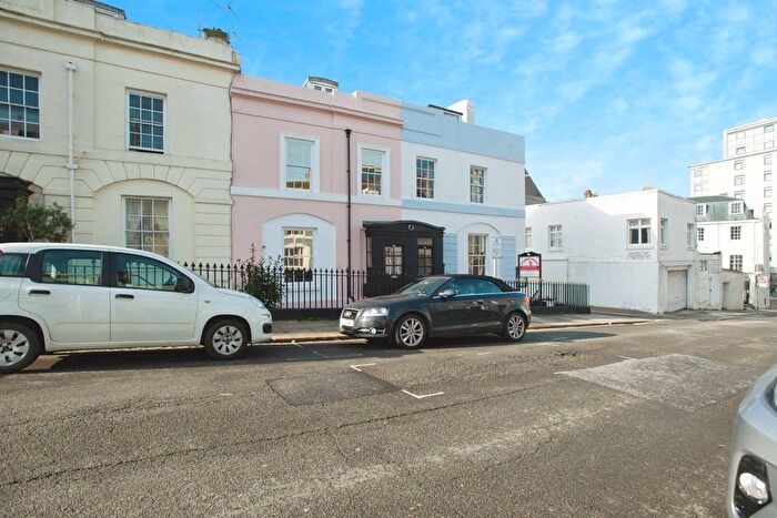 5 Bedroom Terraced House For Sale In Athenaeum Street, Plymouth, PL1