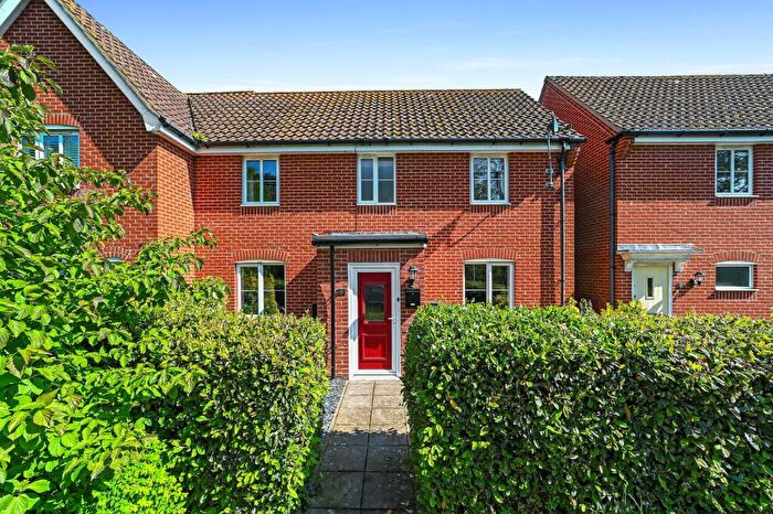 3 Bedroom Semi Detached House For Sale In Thomas Crescent, Kesgrave, IP5