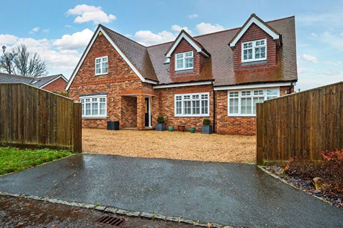 4 Bedroom Detached House For Sale In Hocketts Close, Whitchurch Hill, Reading, Oxfordshire, RG8
