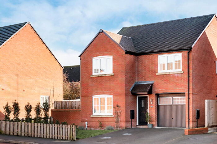 4 Bedroom Detached House For Sale In Bancroft Street, Cheddington, Buckinghamshire, LU7