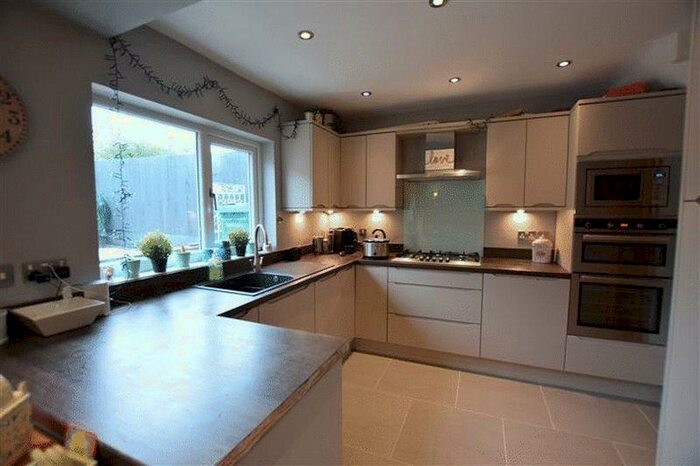 3 Bedroom Terraced House For Sale In Underhill Crescent, Abergavenny, NP7