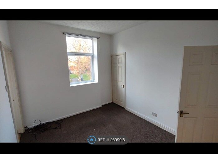 1 Bedroom Flat To Rent In Alma Street, Eccles, Manchester, M30