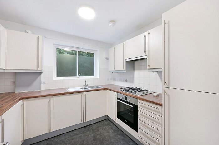 2 Bedroom Flat To Rent In Nelson Grove Road, London, SW19