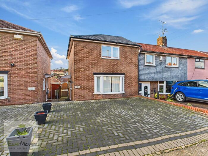 3 Bedroom End Of Terrace House For Sale In Carton Close, Rochester, ME1