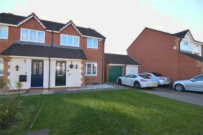 3 Bedroom Semi-Detached House To Rent In Isabel Gate, Cheshunt, Hertfordshire, EN8