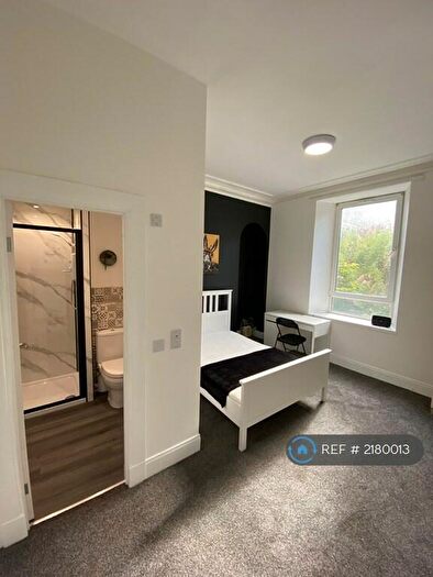 3 Bedroom Flat To Rent In King Street, Aberdeen, AB24