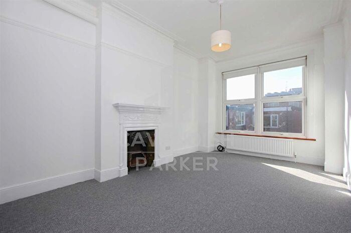 Studio To Rent In Princes Avenue, Muswell Hill, London, N10