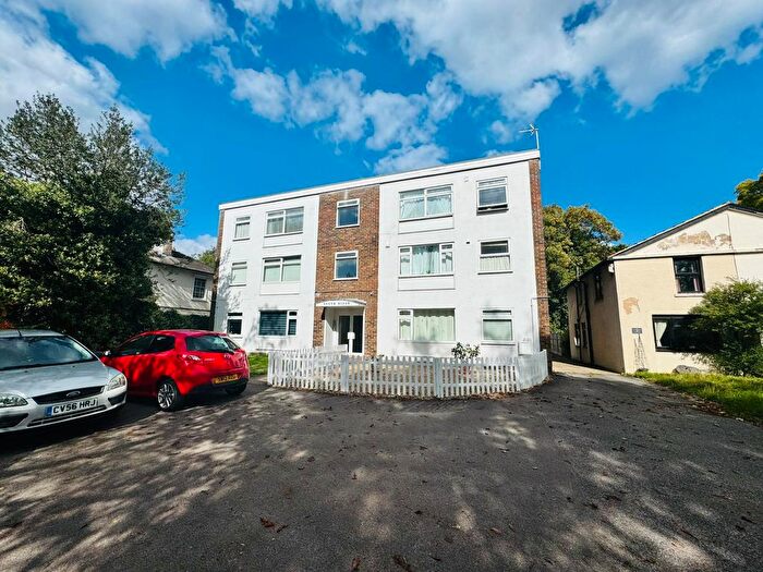 2 Bedroom Flat To Rent In Bromley Common, Bromley, BR2