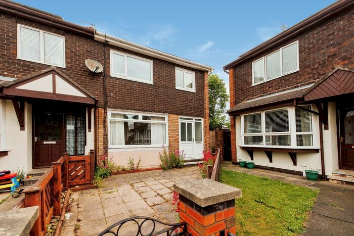 3 Bedroom Semi-Detached House To Rent In Banbury Avenue, Sunderland, SR5