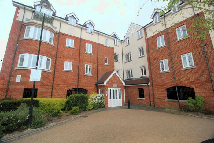 2 Bedroom Apartment To Rent In William Ransom Way, Hitchin, SG5