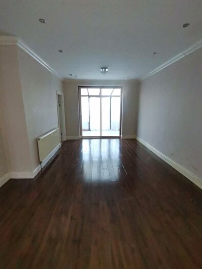 3 Bedroom Semi-Detached House To Rent In Saxony Parade, Hayes, UB3