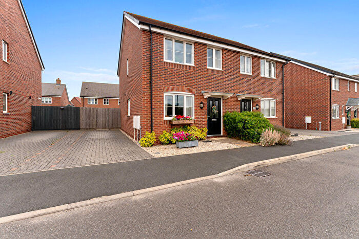 2 Bedroom Semi-Detached House For Sale In Cherry Lane, Humberston, DN36