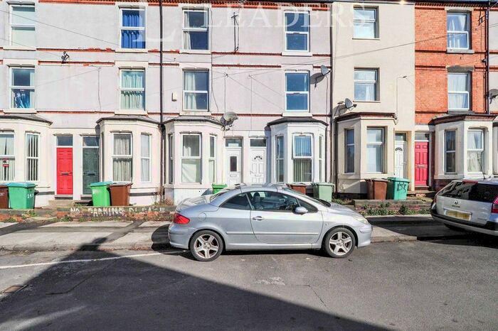 3 Bedroom Terraced House To Rent In Gladstone Street, Nottingham, NG7