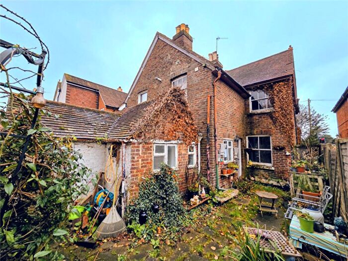 3 Bedroom Semi Detached House For Sale In Portsmouth Road, Milford, Godalming, Surrey, GU8