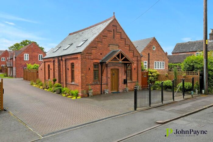 3 Bedroom Detached House To Rent In Chapel Gardens, Hawkes Mill Lane, Allesley Village, Coventry, West Midlands, CV5
