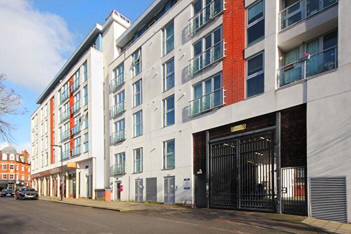 2 Bedroom Flat For Sale In Granville Gardens, W5