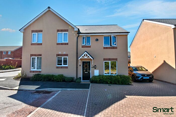 3 Bedroom Semi-detached House For Sale In Horse Field, Cranbrook, Exeter, EX5