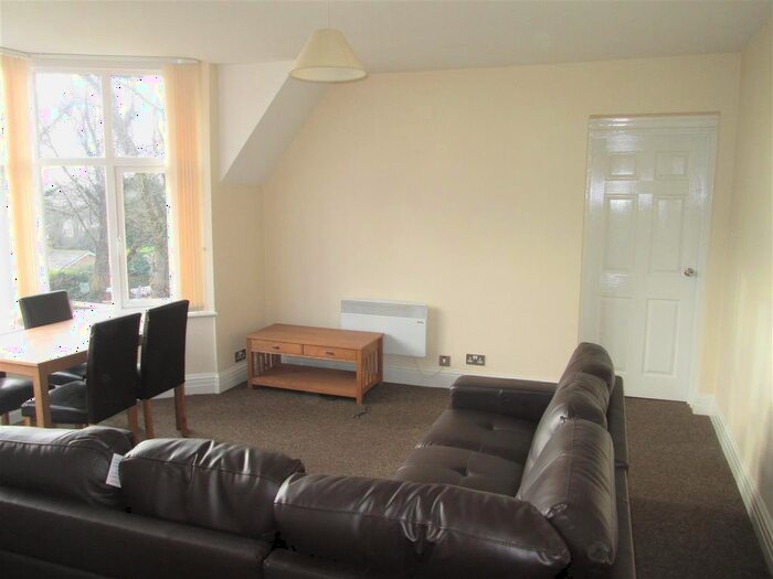 1 Bedroom Flat To Rent In Middleton Hall Road, Kings Norton, Birmingham, B30