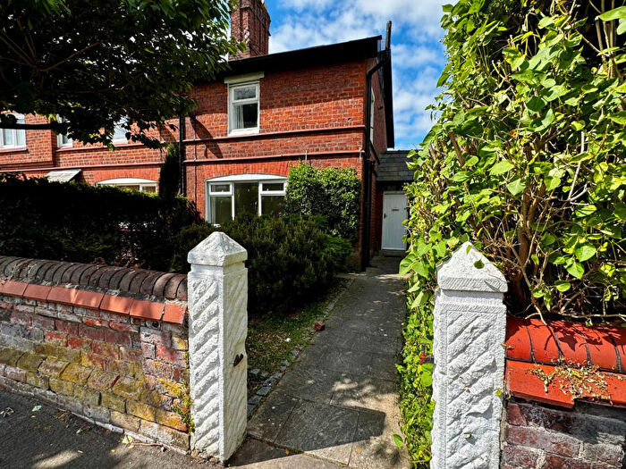 2 Bedroom Cottage To Rent In Freckleton Street, Lytham, FY8