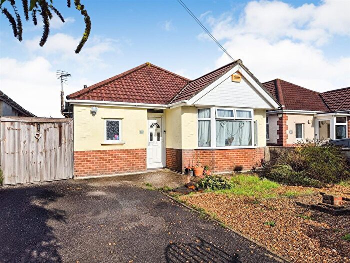 2 Bedroom Detached Bungalow For Sale In Kingston Road, Poole, BH15