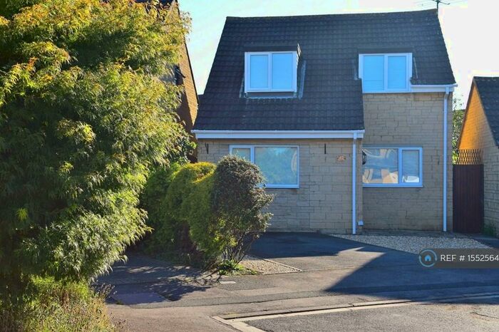 3 Bedroom Detached House To Rent In Pheasant Way, Cirencester, GL7
