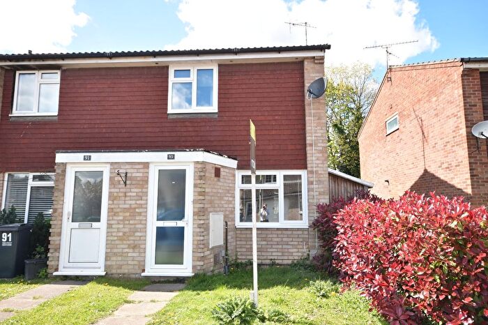 2 Bedroom End Terrace House For Sale In Horley, Surrey, RH6