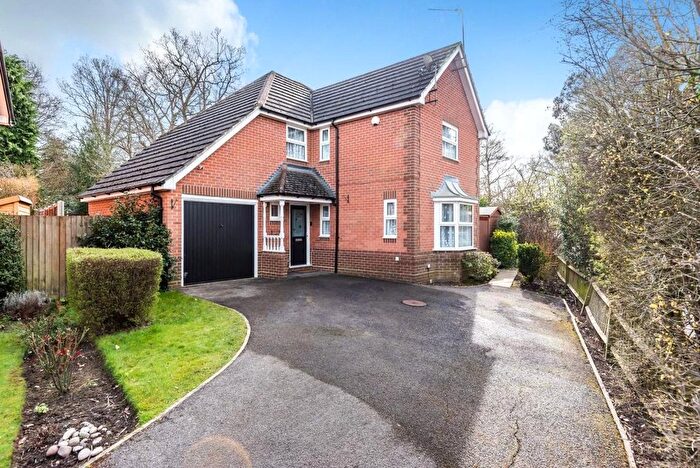 4 Bedroom Detached House For Sale In Dunford Place, Binfield, Bracknell, Berkshire, RG42