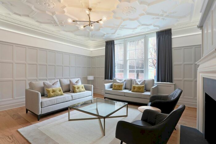 2 Bedroom Flat To Rent In Park Street, London, W1K