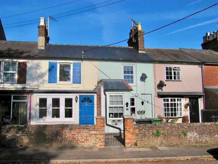 2 Bedroom Terraced House To Rent In Park Road, Tring, HP23