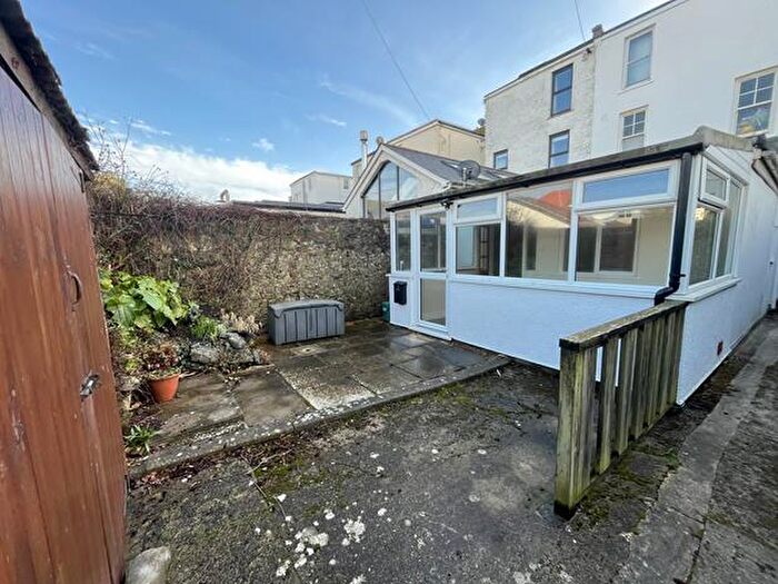 1 Bedroom Flat To Rent In Rear Of Downs View, Bude, EX23