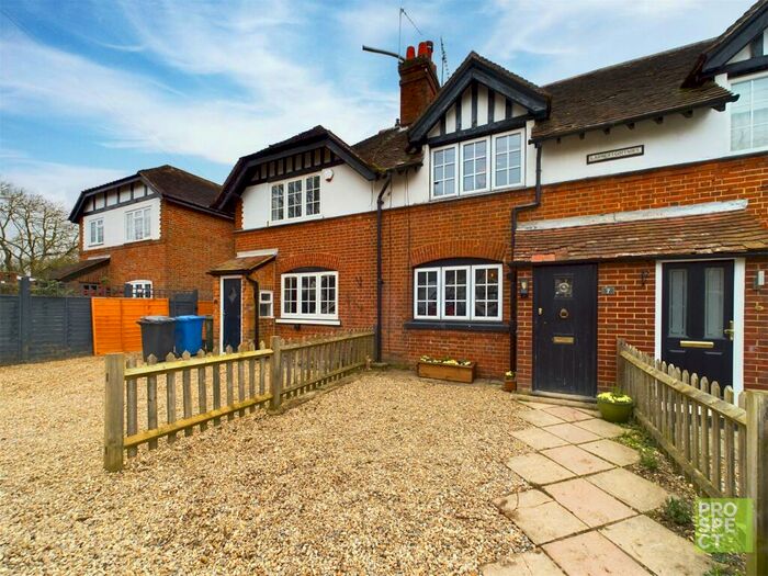 3 Bedroom Terraced House To Rent In Coronation Road, Littlewick Green, Maidenhead, Berkshire, SL6