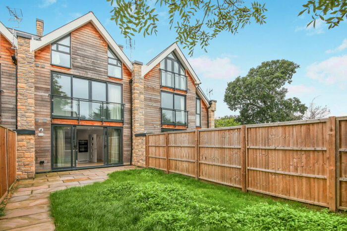 3 Bedroom Terraced House To Rent In Ditton Grove, Esher, KT10