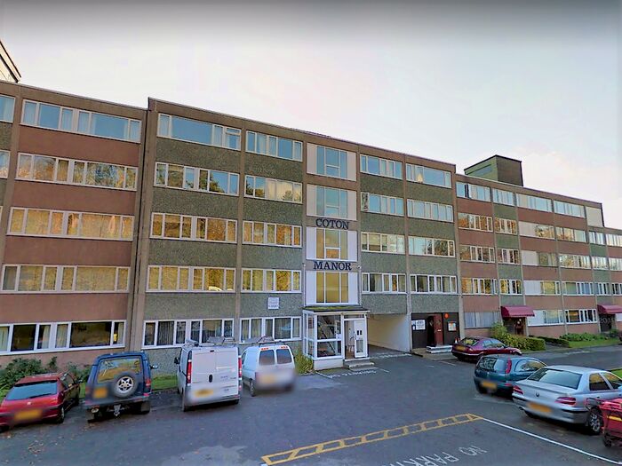 2 Bedroom Flat For Sale In Berwick Road, Shrewsbury SY1